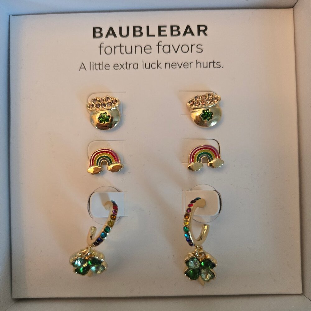 BaubleBar Fortune Favors St. Patrick's Day Earrings 🍀